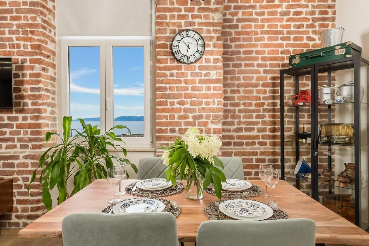 Apartment Vintasio Rijeka 0*,  Croatia